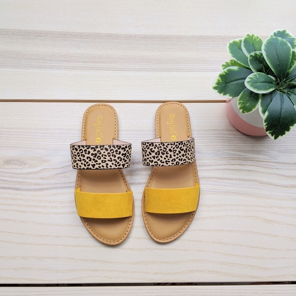 FINAL SALE 🆕🌿LEOPARD PRINT SANDALS🌿 - Picture 7 of 7